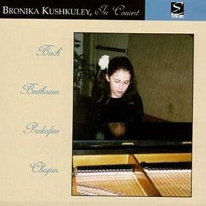 Bronika Kushkuley In Concert