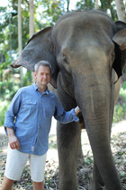 Alexander Armstrong in Sri Lanka, Episode 1