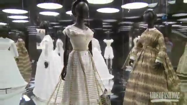 Louis Vuitton (1821-1892): Creating an Iconic Fashion Empire